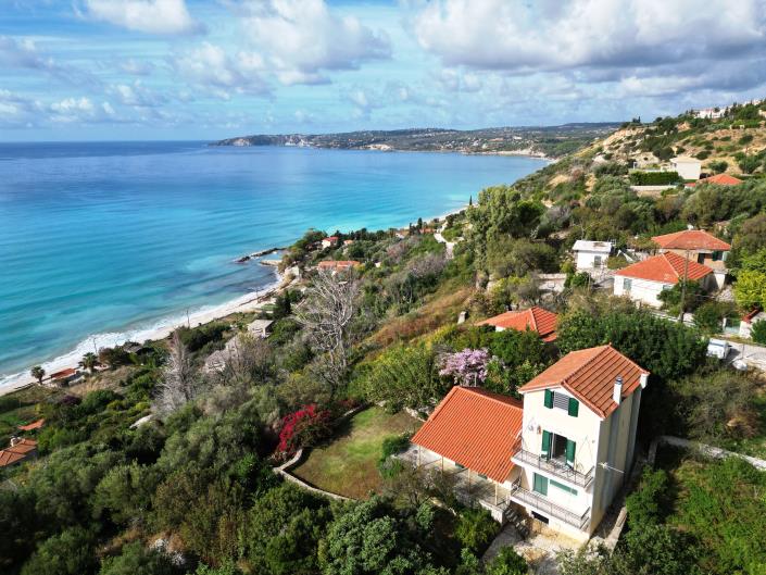 Image No.1-4 Bed Villa for sale