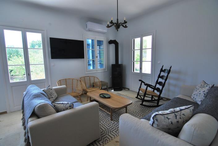 Image No.2-5 Bed Villa for sale