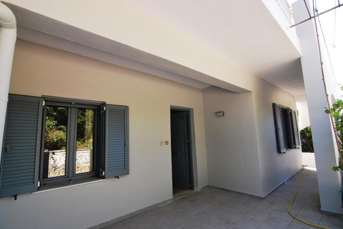 Image No.8-2 Bed House for sale