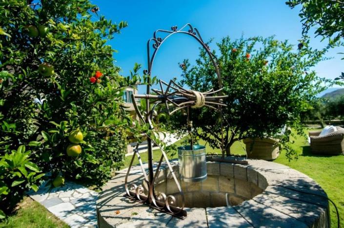 Image No.15-9 Bed Villa / Detached for sale