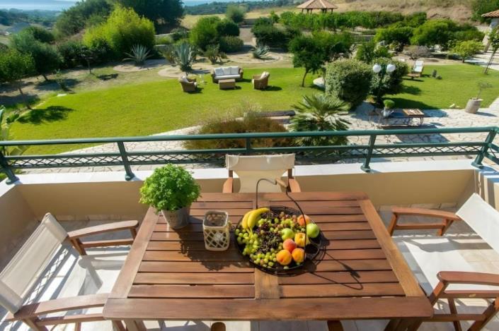 Image No.10-9 Bed Villa / Detached for sale