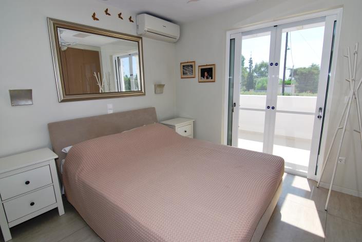 Image No.10-5 Bed Villa for sale