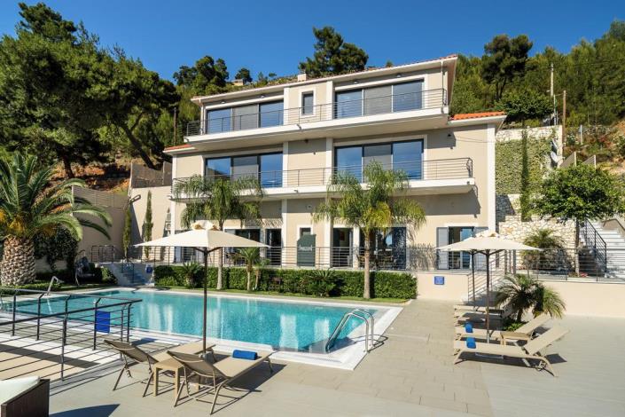 Image No.1-5 Bed Villa for sale