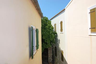 Traditional_complex_in_Fiskardo_Kefalonia--60-
