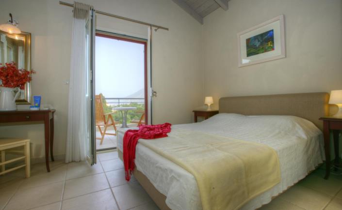 Image No.10-2 Bed Villa for sale