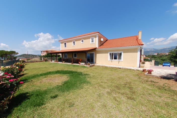 Image No.10-4 Bed Property for sale