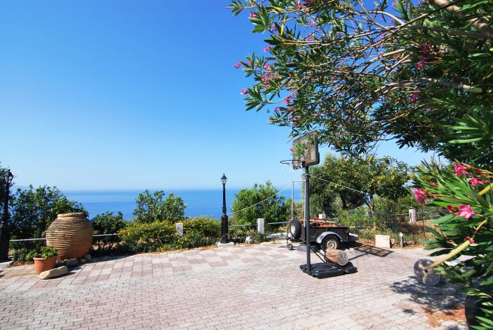 Image No.32-Commercial for sale