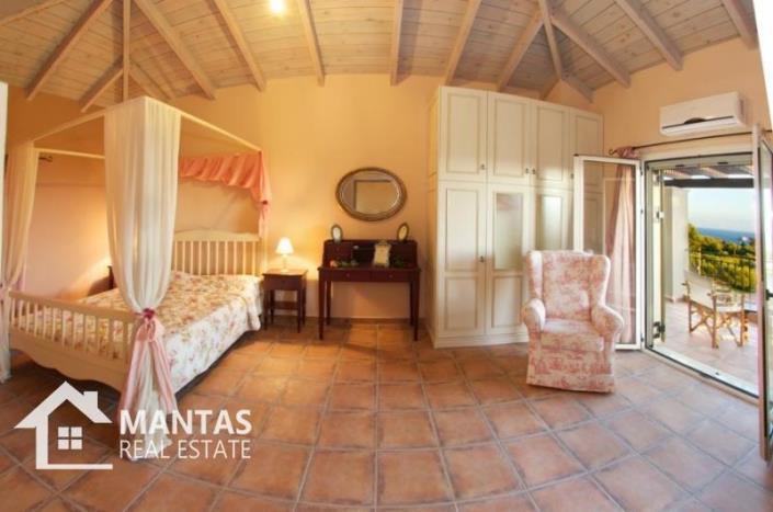 Image No.7-3 Bed Villa for sale