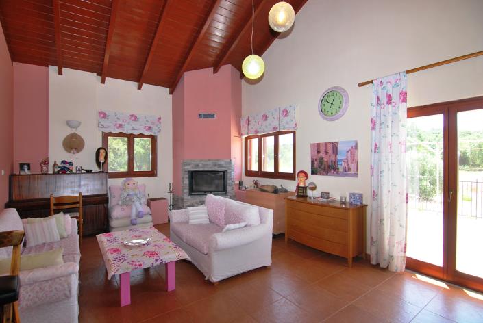 Image No.9-5 Bed House for sale