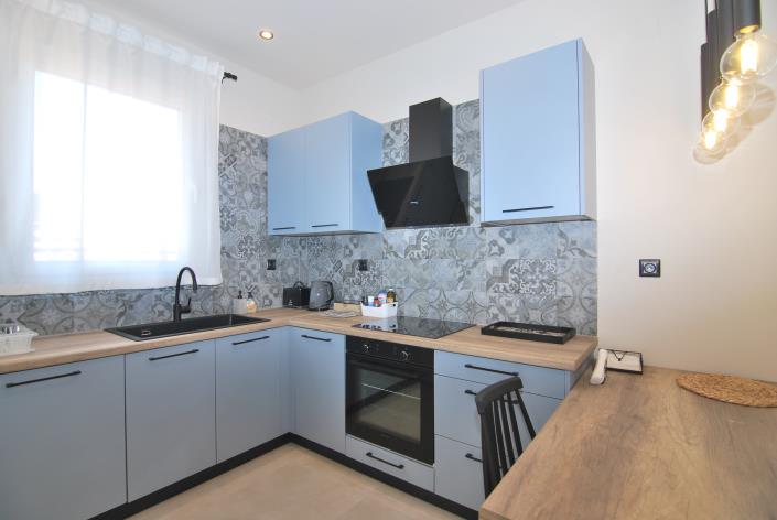 Image No.9-3 Bed House for sale