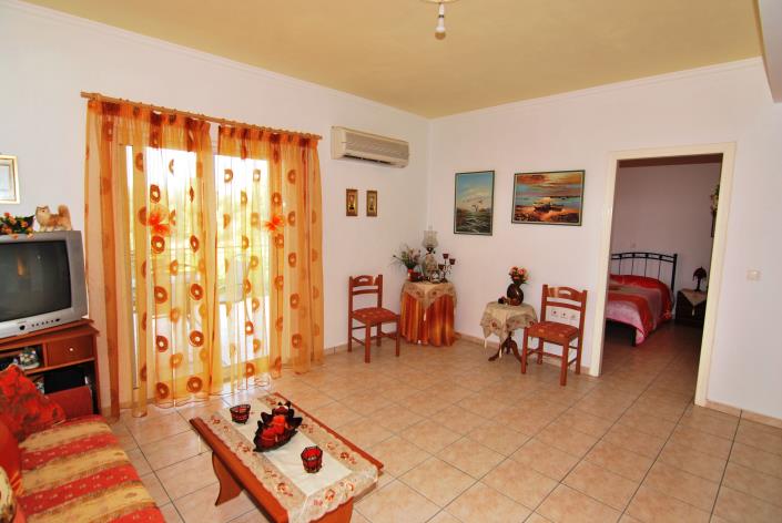 Image No.9-2 Bed Property for sale