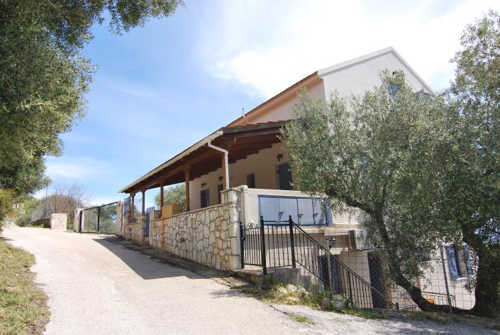 Image No.2-6 Bed Property for sale