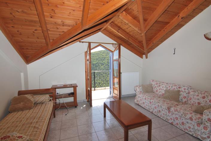 Image No.9-6 Bed Property for sale