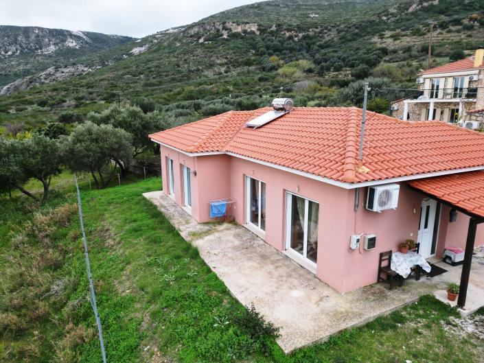 Image No.1-3 Bed House for sale