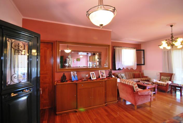 Image No.4-2 Bed House for sale