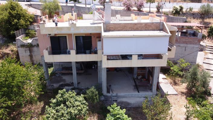 Image No.1-2 Bed House for sale