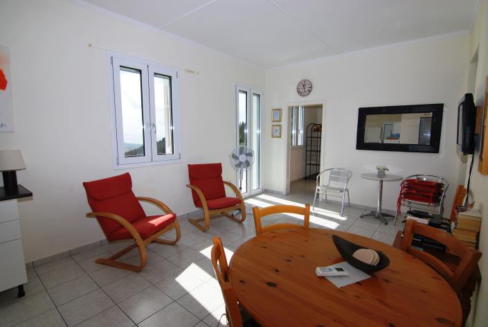 Image No.8-1 Bed House for sale