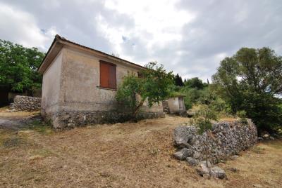 Traditional_properties_for_sale_Epanohori--22-
