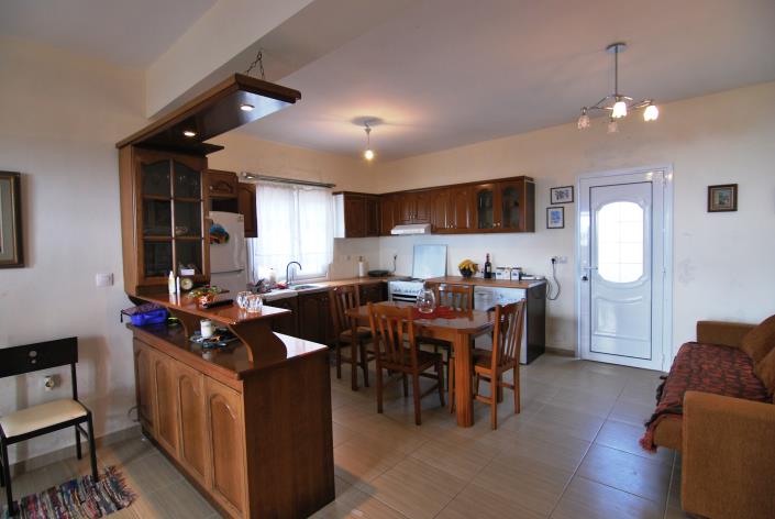 Image No.4-2 Bed House for sale