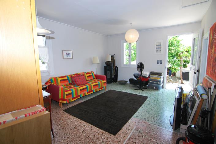 Image No.12-2 Bed House for sale