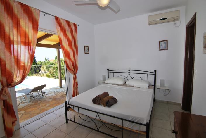Image No.9-2 Bed Villa for sale