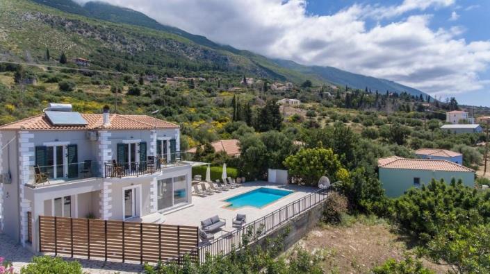 Image No.1-3 Bed Villa for sale