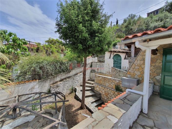 Image No.10-2 Bed House for sale