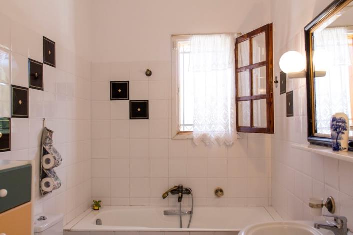 Image No.16-3 Bed House for sale