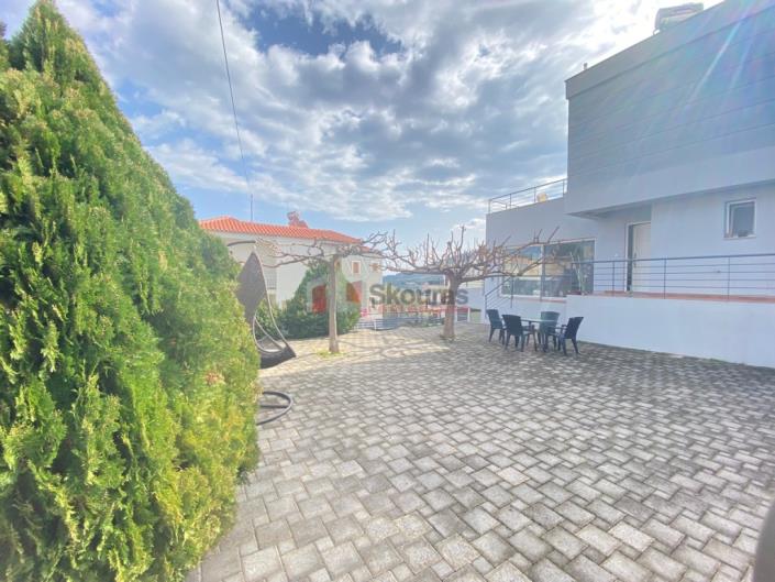 Image No.24-4 Bed House for sale