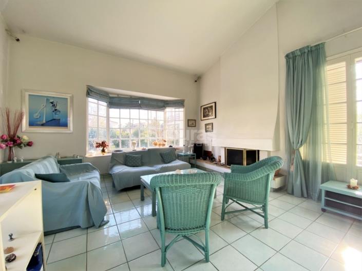 Image No.9-3 Bed House for sale