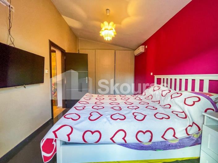 Image No.11-5 Bed House for sale