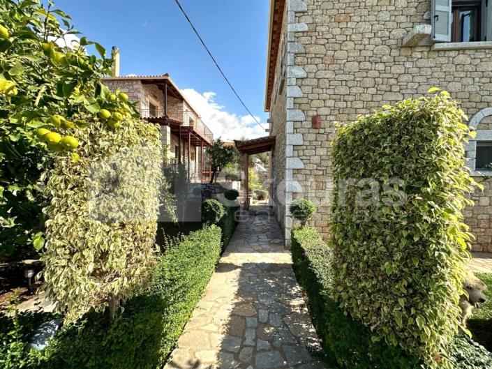 Image No.4-3 Bed House for sale