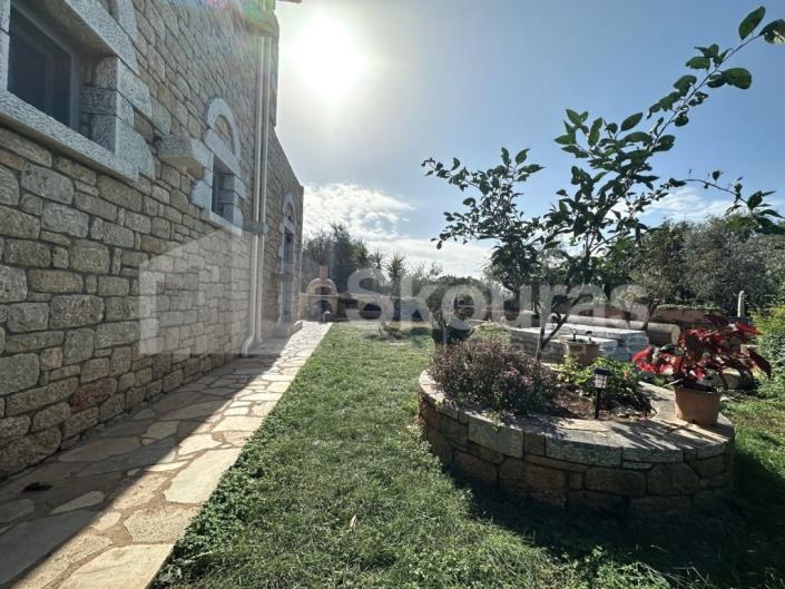 Image No.21-3 Bed House for sale