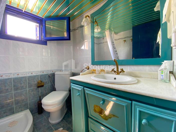 Image No.18-16 Bed House/Villa for sale