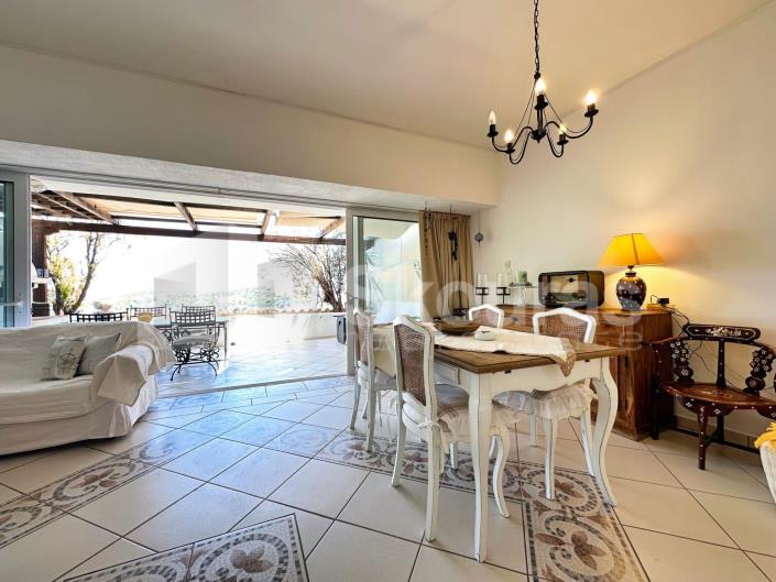 Image No.26-2 Bed Apartment for sale