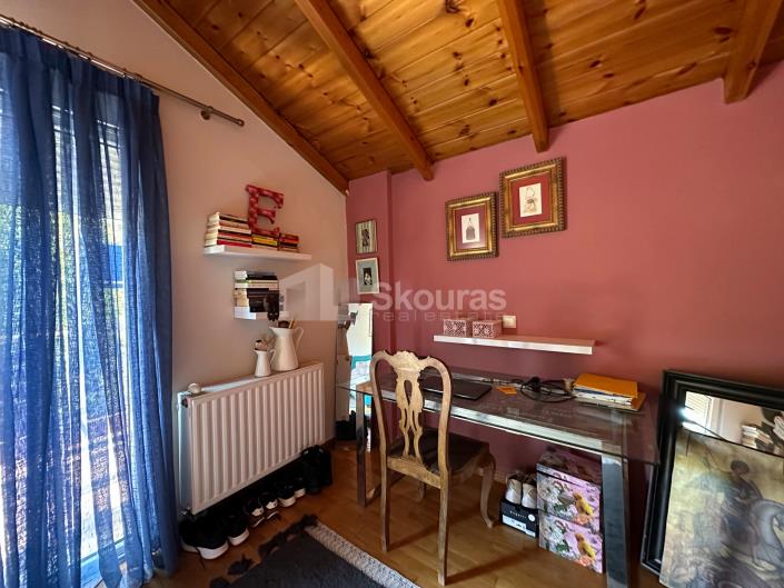 Image No.25-3 Bed Maisonette for sale