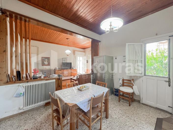 Image No.8-3 Bed House for sale