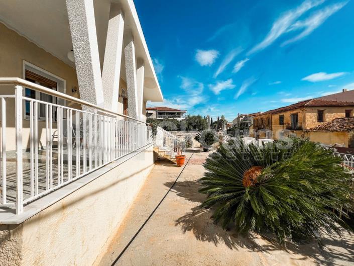 Image No.23-3 Bed House for sale