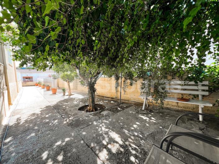 Image No.22-3 Bed House for sale