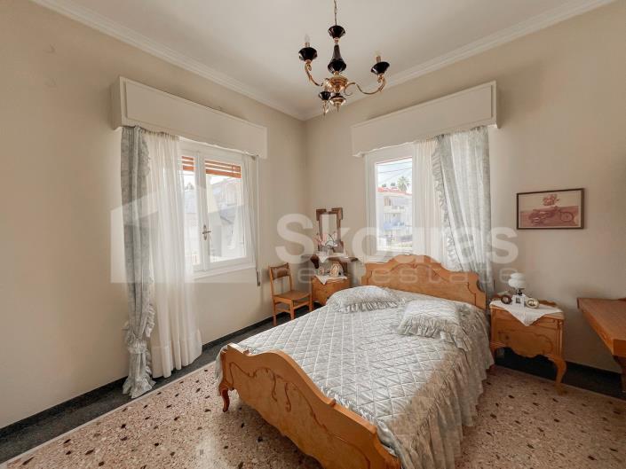 Image No.11-3 Bed House for sale