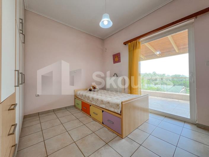 Image No.18-3 Bed House for sale