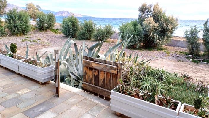 Image No.18-3 Bed House for sale