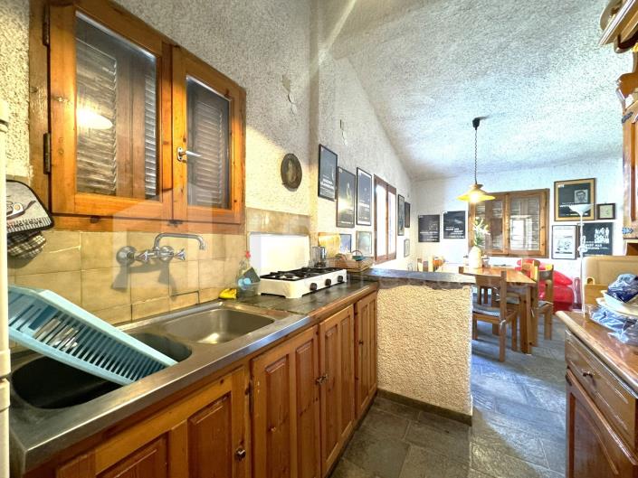 Image No.11-3 Bed House for sale