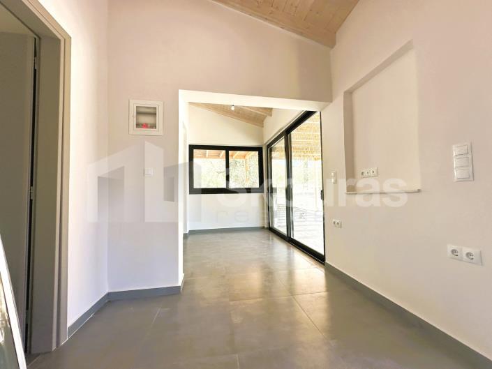 Image No.2-2 Bed House for sale