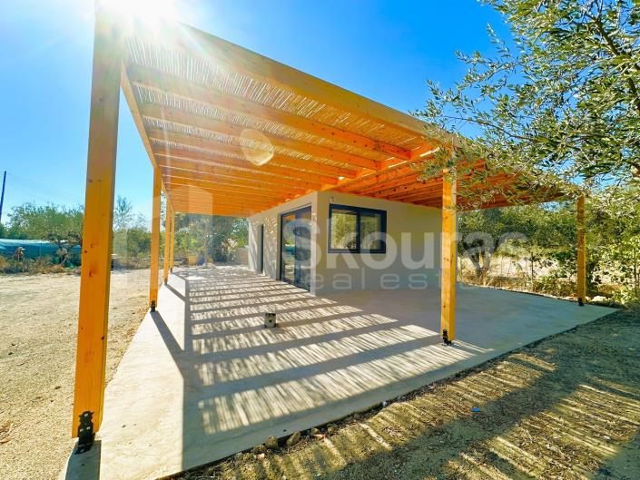 Image No.5-2 Bed House for sale