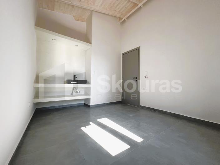 Image No.13-2 Bed House for sale