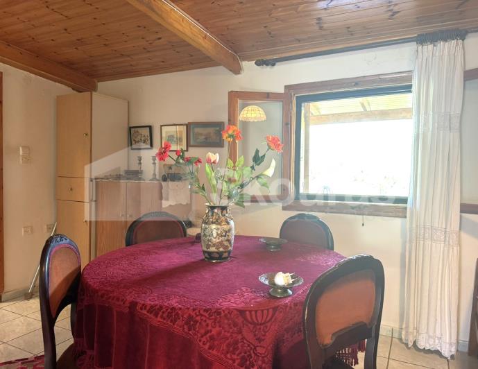 Image No.11-2 Bed House for sale