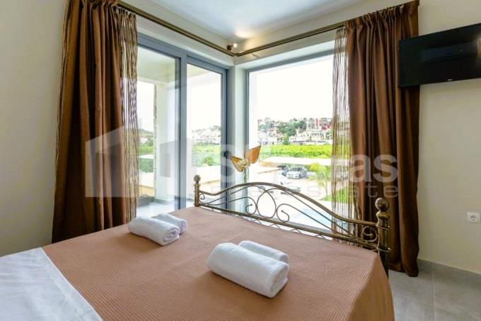 Image No.30-4 Bed House/Villa for sale