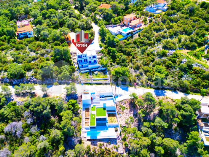 Image No.2-2 Bed House/Villa for sale