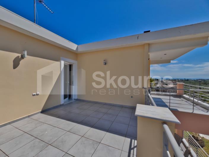 Image No.18-3 Bed House for sale